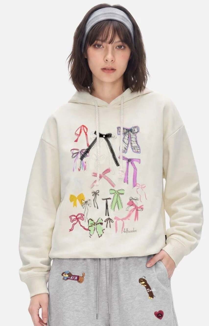 Aelfric Eden Colorful Bow Detail Pullover Hoodie Cream
